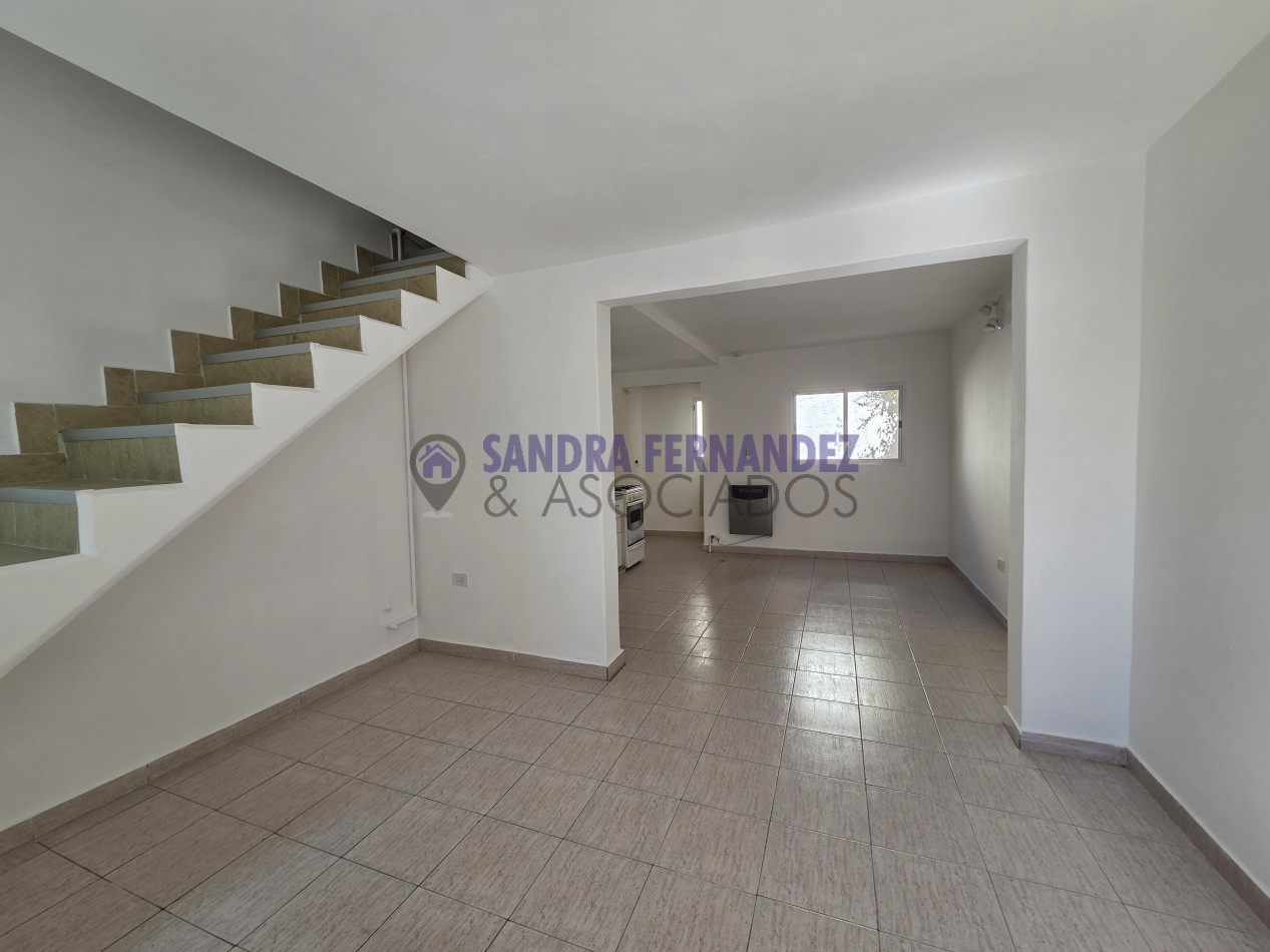Neuquen Alquiler Duplex 2 dormitorios B° 14 de Octubre