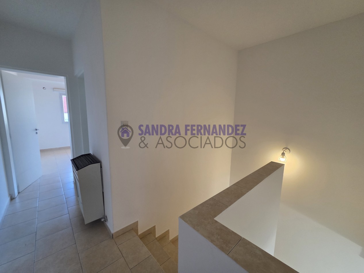 Neuquen. Alquiler. Duplex 2 dormitorios Barrio Huilliches