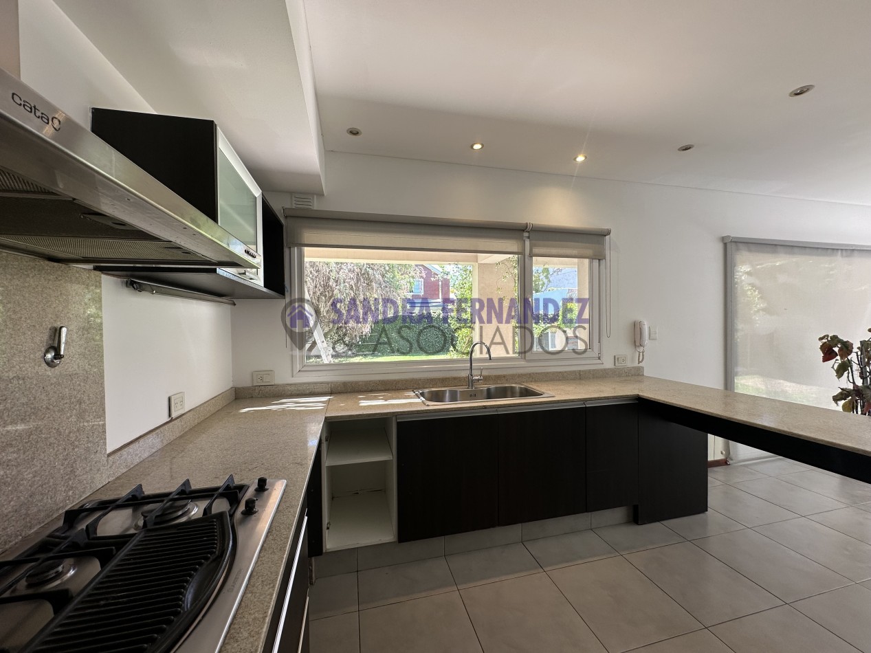 Rio Negro Cipolletti Casa 4 dormitorios Barrio Manzanar 7