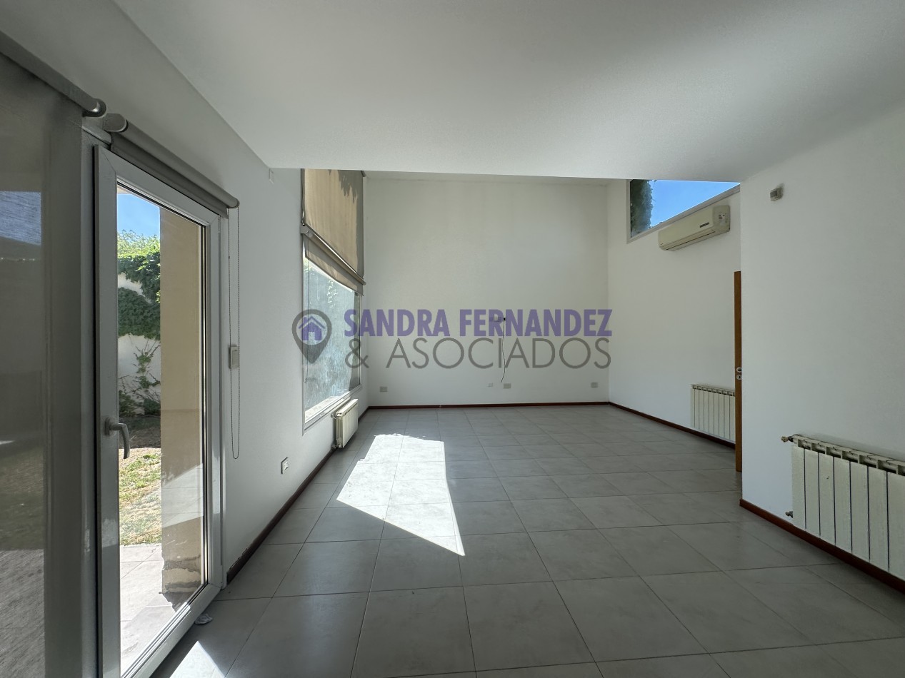 Rio Negro Cipolletti Casa 4 dormitorios Barrio Manzanar 7