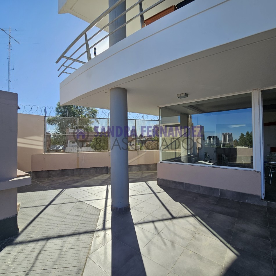 Neuquen. Alquiler. Semipiso. Santa Genoveva, Torre Dali. 2 dormitorios en suite con parrilla y terraza