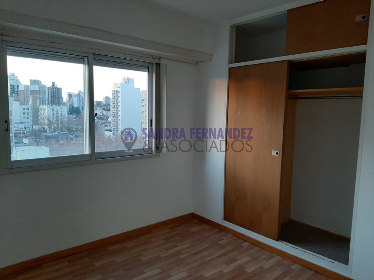 Neuquen. Alquiler. Departamento 2 dormitorios con cochera Zona Policlinico/Hospital Castro Rendon