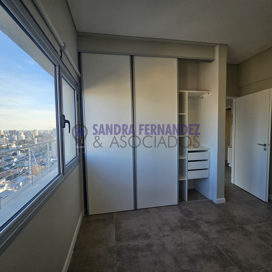 Neuquen. Venta. Semipiso Departamento frente a Legislatura de Neuquen. 