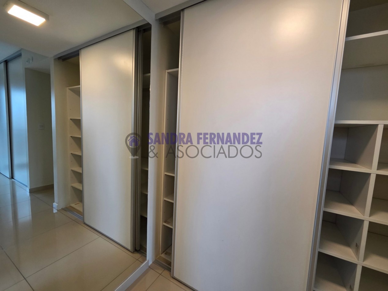 Neuquen Alquiler Departamento Nivel Gerencial amoblado equipado 2 dormitorios (suite). Cochera