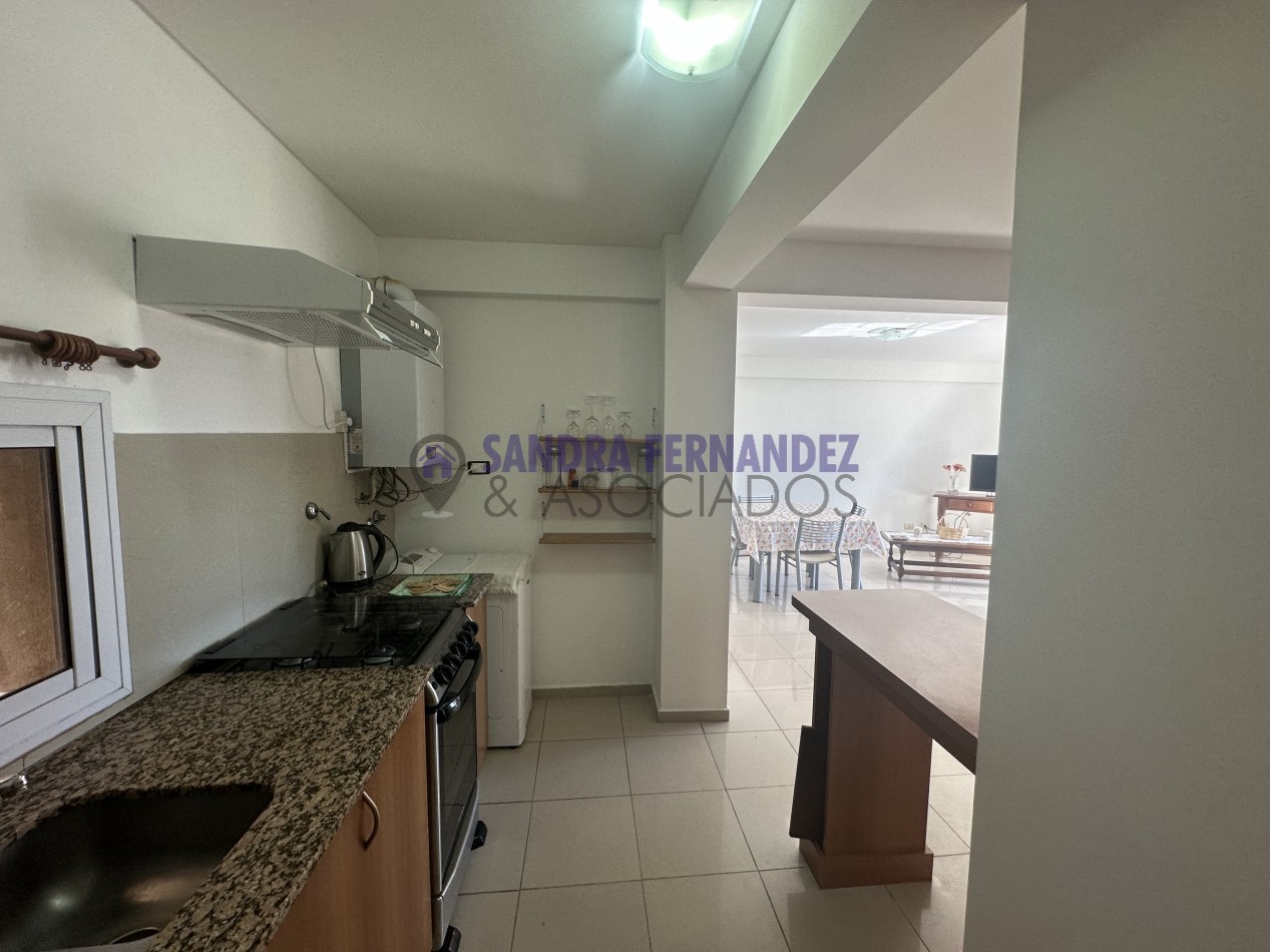Neuquen. Alquiler. Departamento 2 dormitorios amoblado. Cochera. Barrio Santa Genoveva