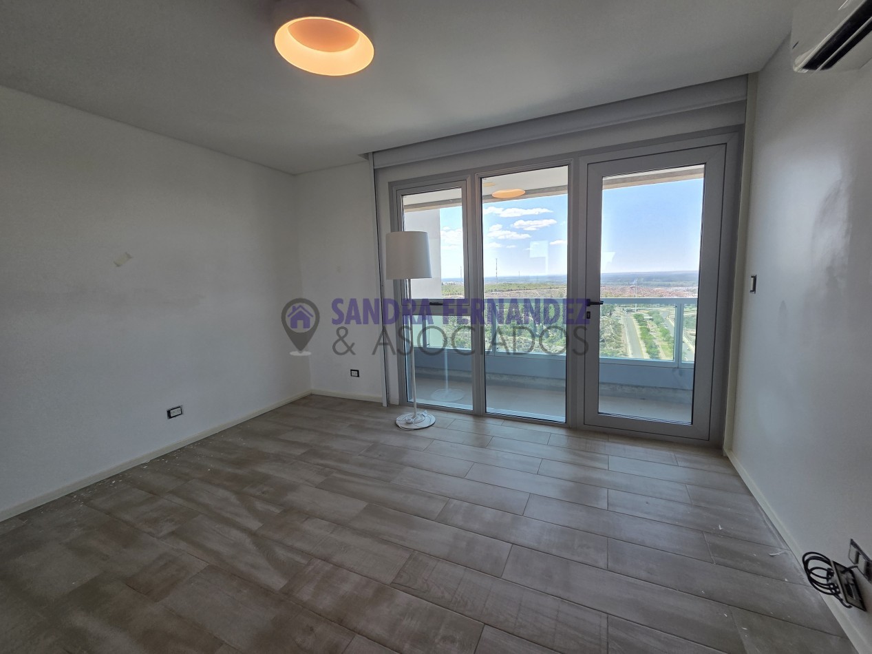 Neuquen. Alquiler NIVEL GERENCIAL Departamento  Semipiso 3 dorm