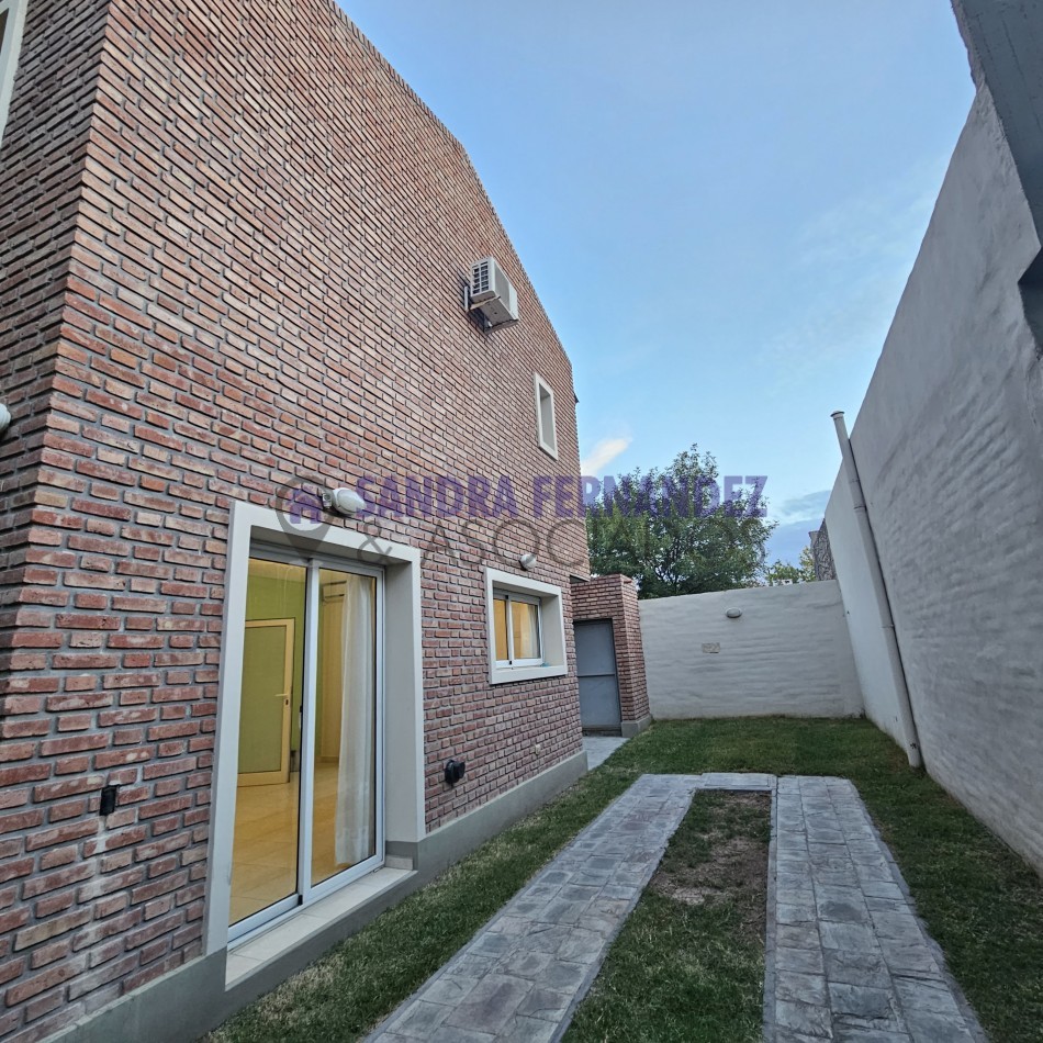 Rio Negro. Cipolletti. Venta. Casa en planta baja 3 dormitorios (suite) 
