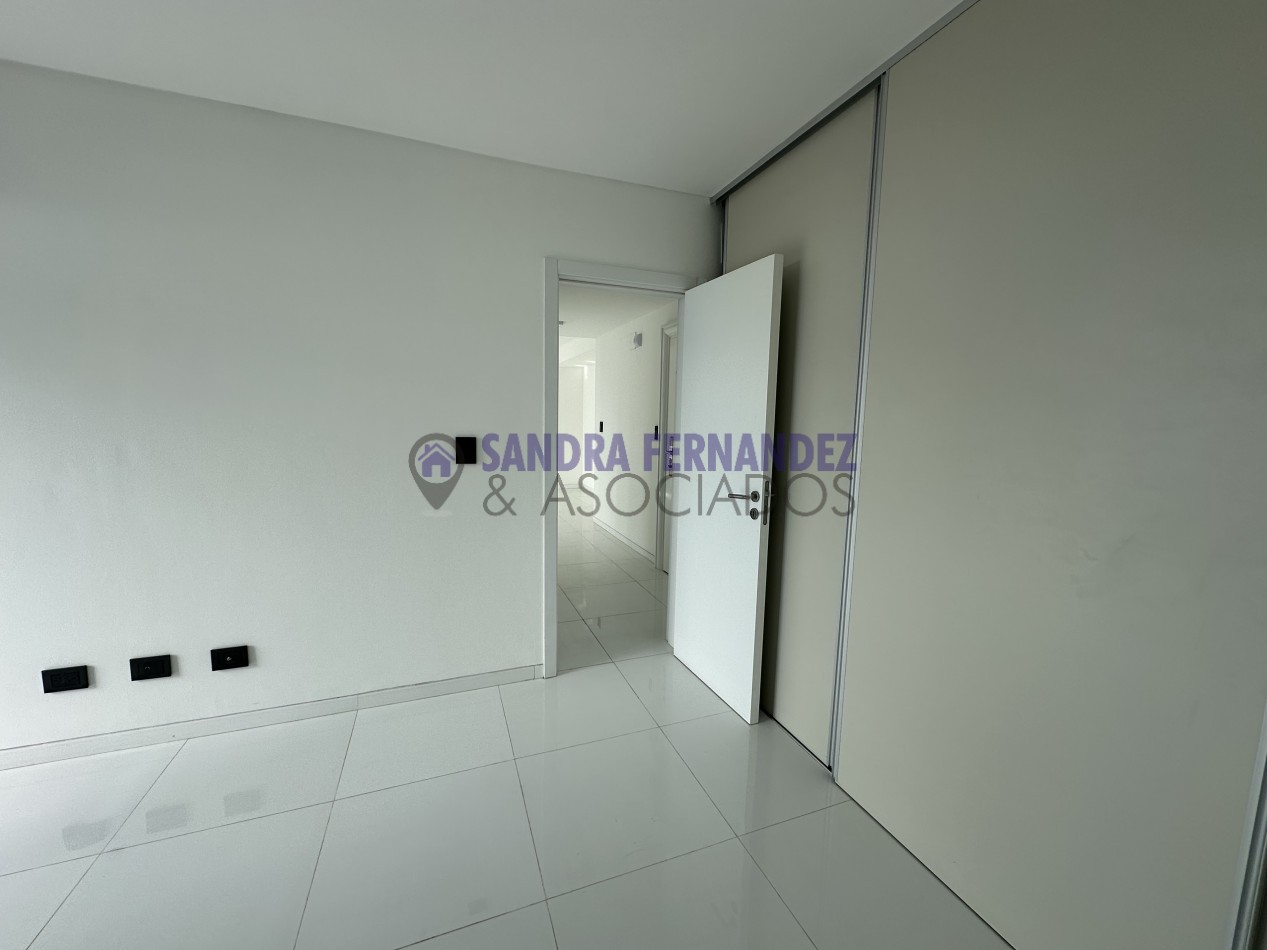 Neuquen Alquiler Departamento 1 dormitorio con terraza. Cochera Centro ciudad de Neuquen