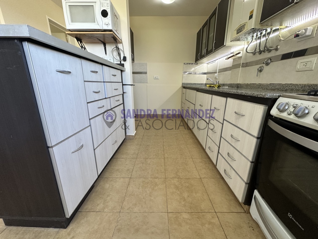 Neuquen Venta Santa Genoveva Departamento 2 dormitorios. Cochera Baulera 