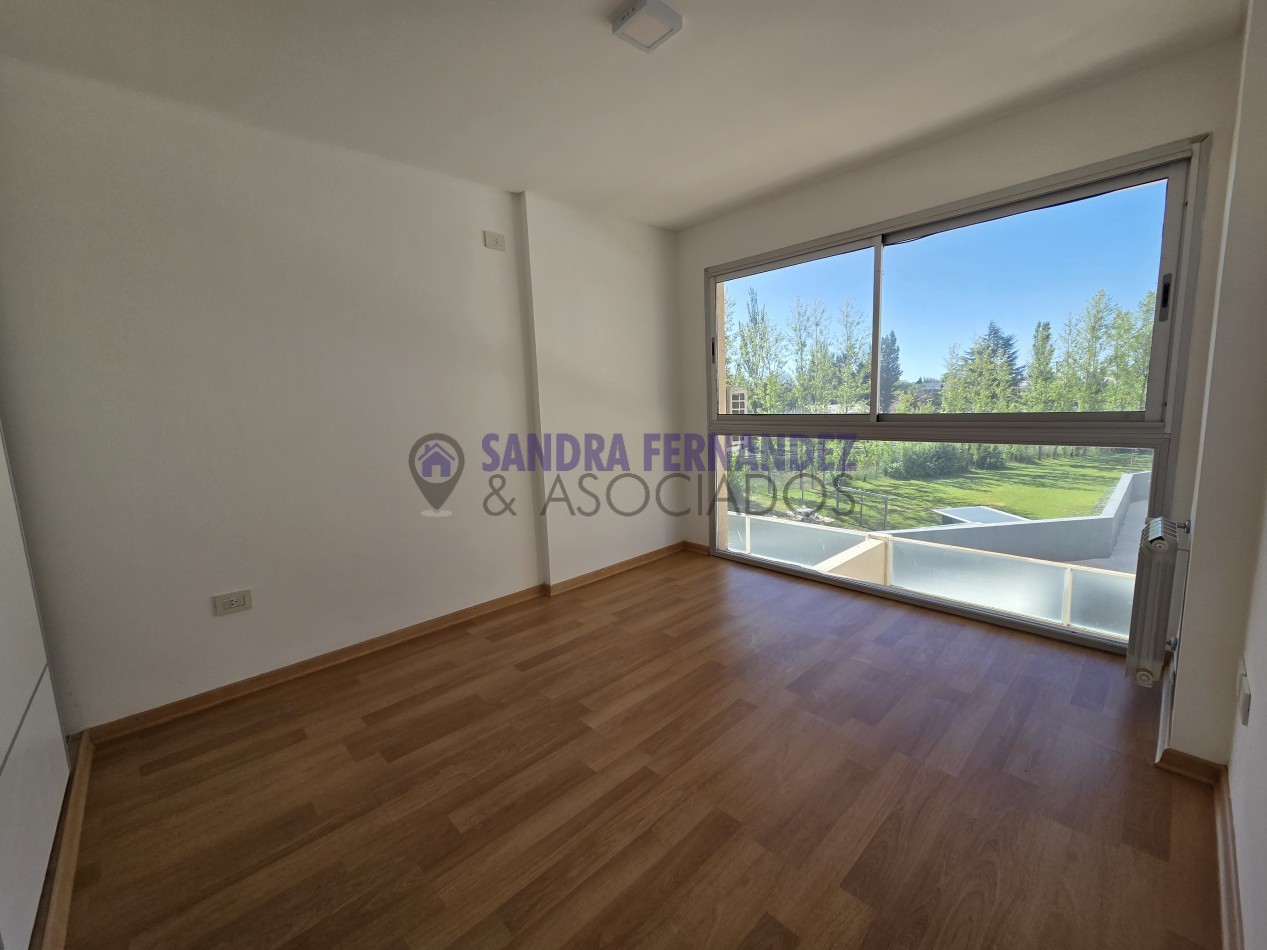Rio Negro Cipolletti Venta A ESTRENAR Departamento en duplex 2 dormitorios cochera externa