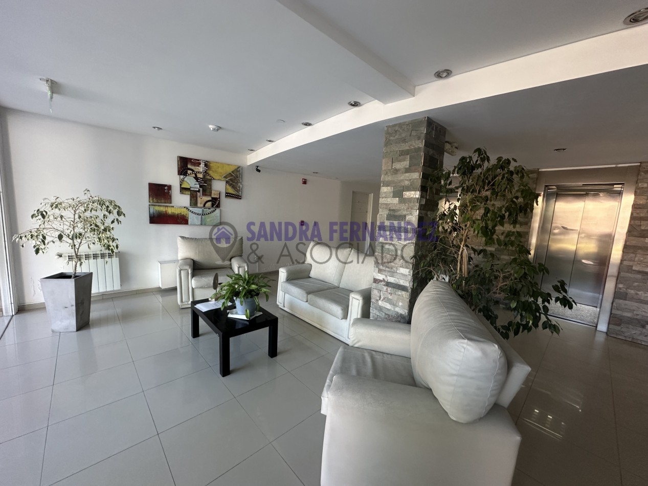Neuquen. Alquiler. Departamento 2 dormitorios amoblado. Cochera. Barrio Santa Genoveva