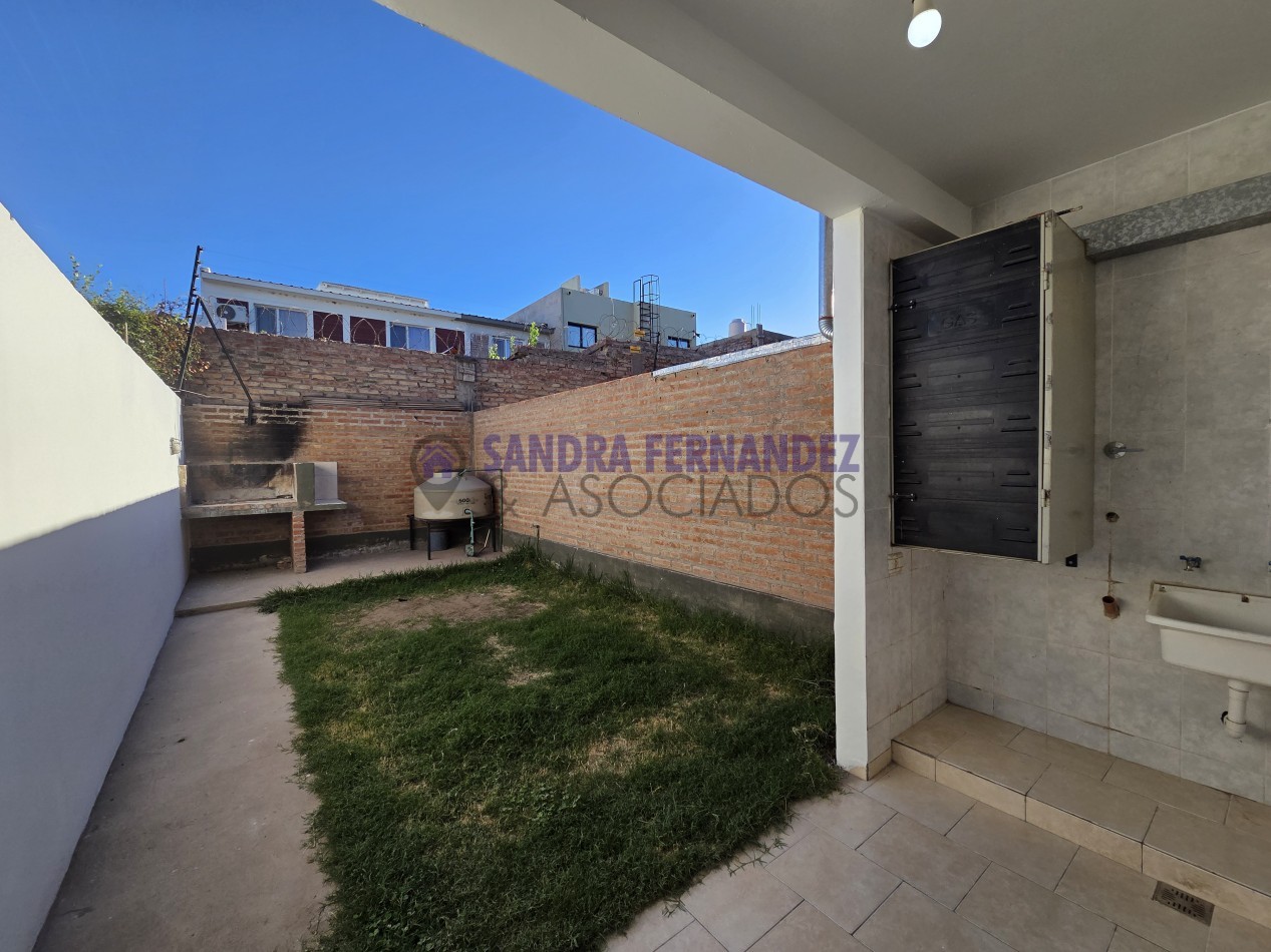 Neuquen. Alquiler. Duplex 2 dormitorios Barrio Huilliches