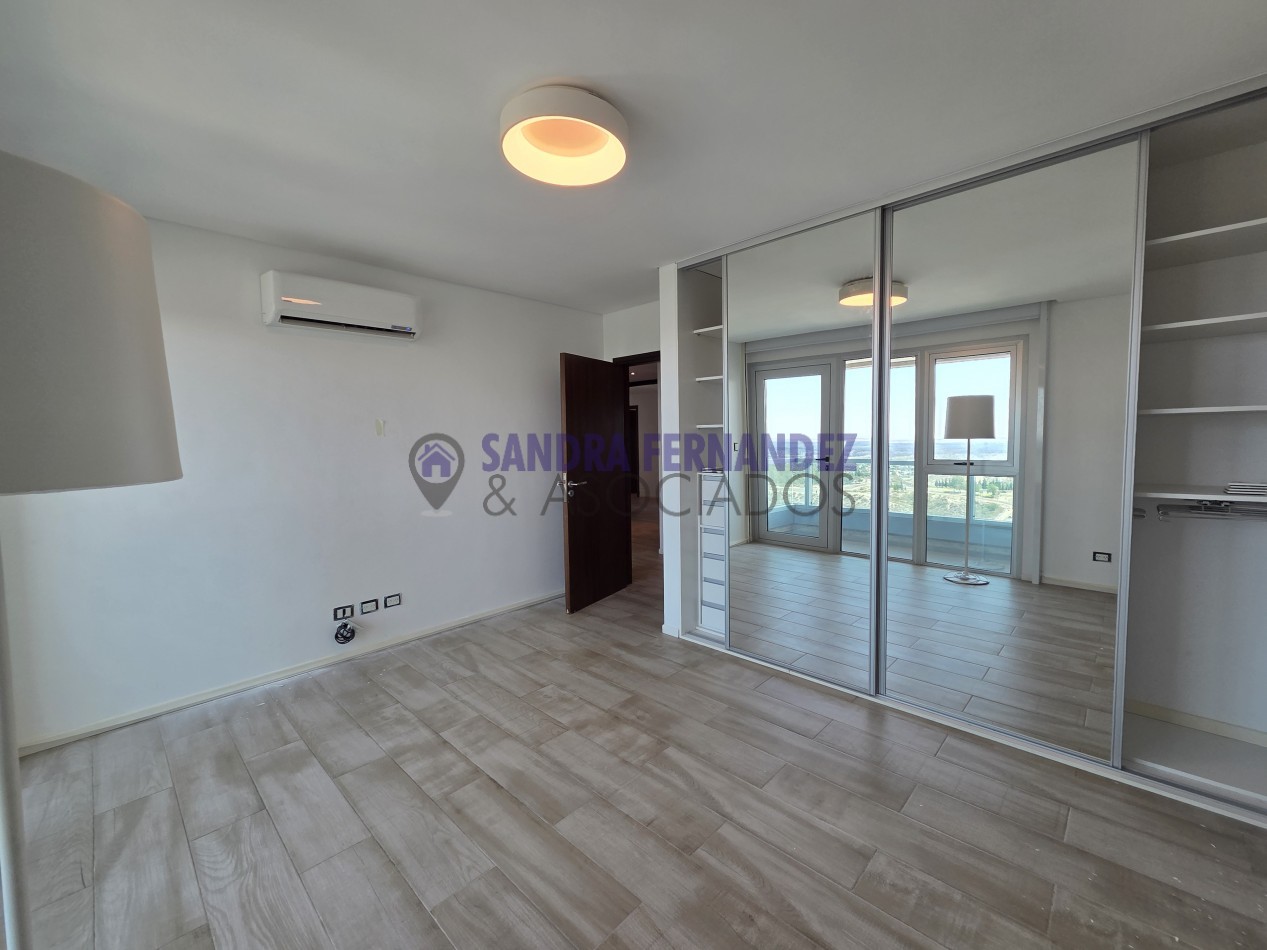 Neuquen. Alquiler NIVEL GERENCIAL Departamento  Semipiso 3 dorm