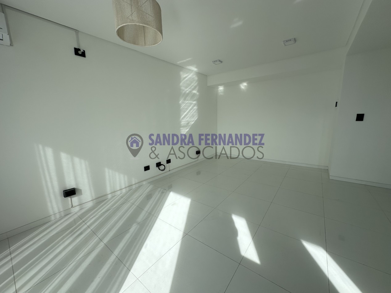 Neuquen Alquiler Departamento 1 dormitorio con terraza. Cochera Centro ciudad de Neuquen