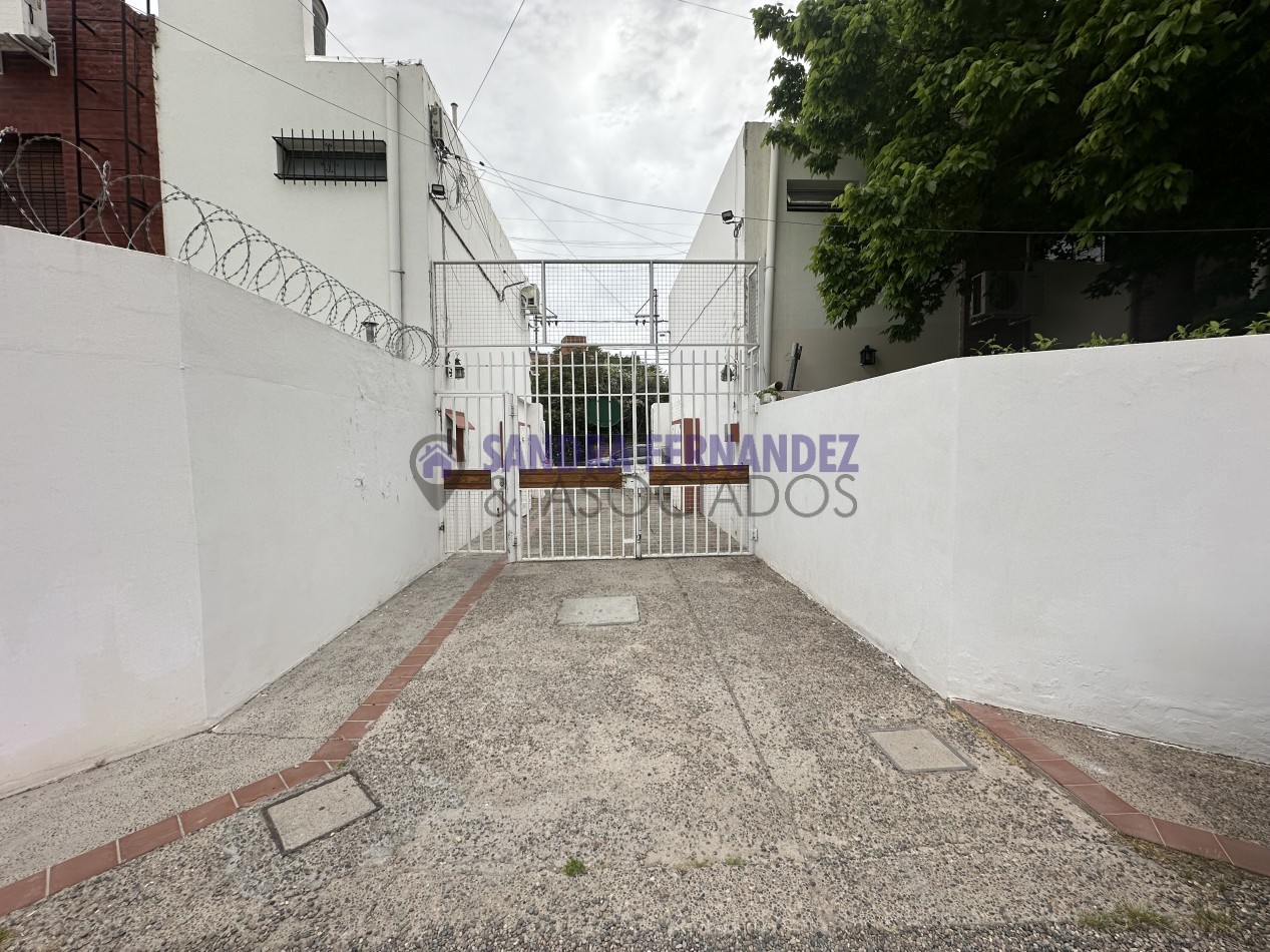 Neuquen Alquiler Loft 1 dormitorio con entrada para vehiculo