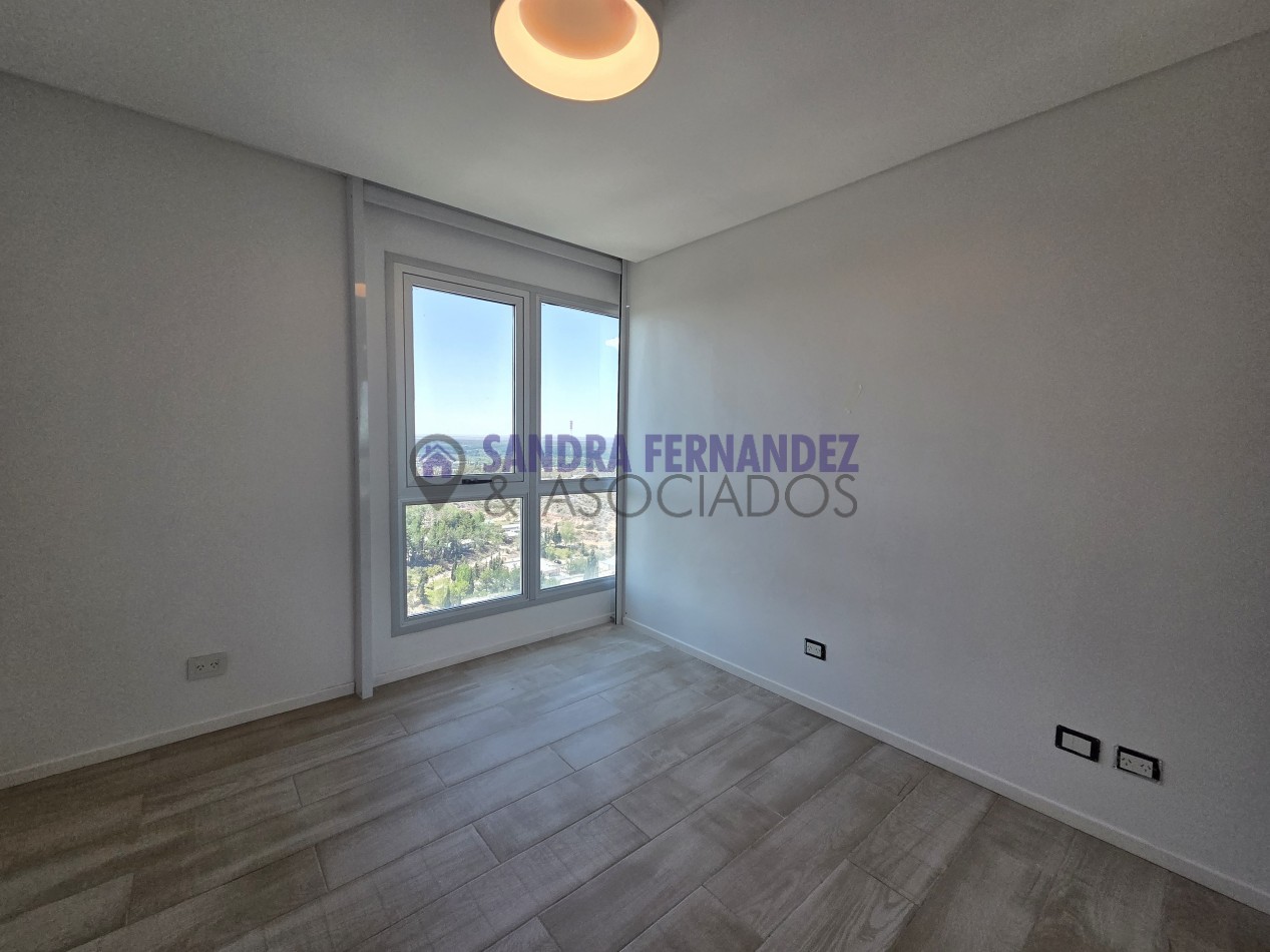 Neuquen. Alquiler NIVEL GERENCIAL Departamento  Semipiso 3 dorm