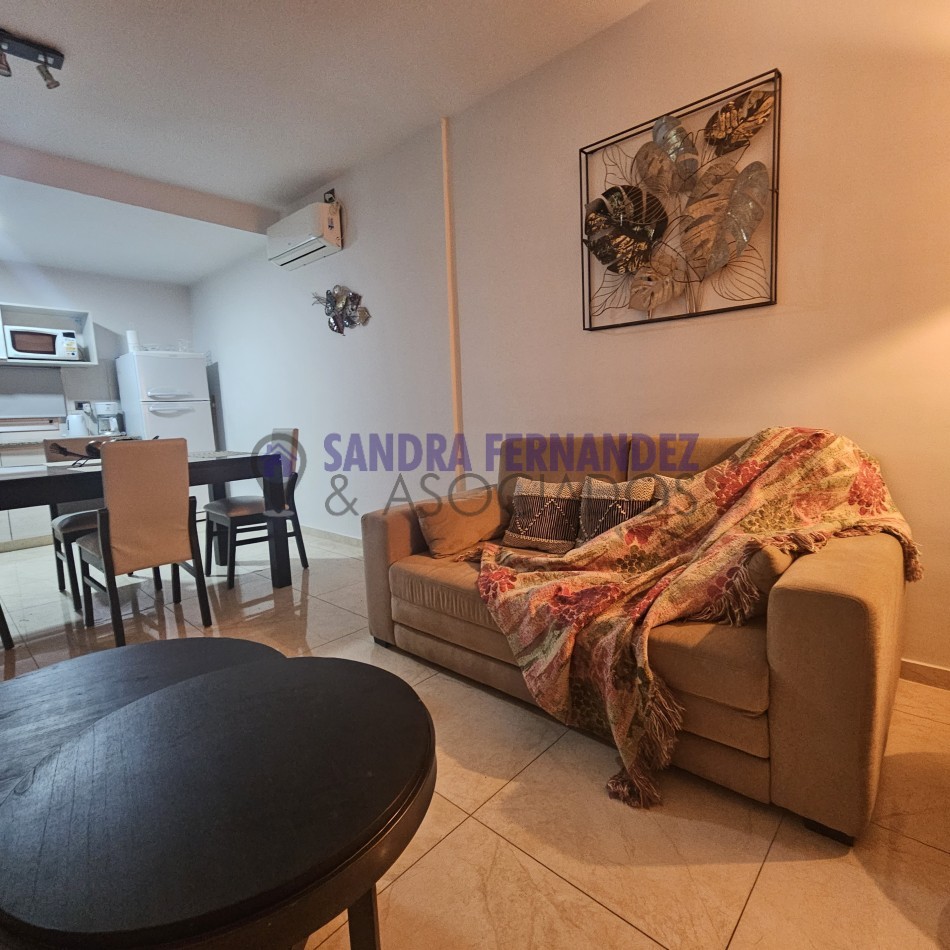 Neuquen. Venta. 1 dormitorio con cochera. Zona Policlinico de Neuquen