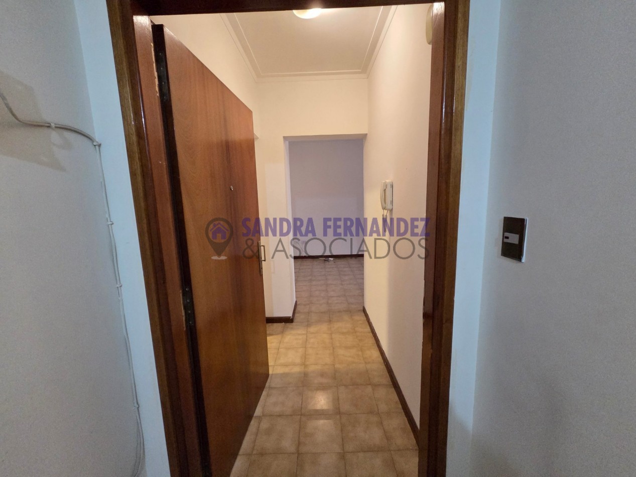 Neuquen Alquiler Departamento 2 dormitorios sin cochera Centro ciudad de Neuquen