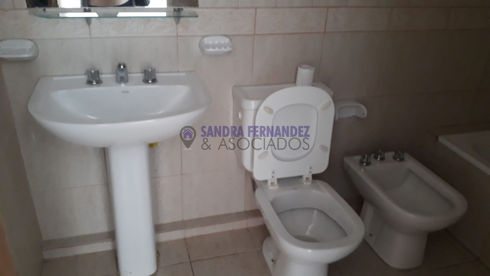 Plottier Alquiler Casa en una sola planta 