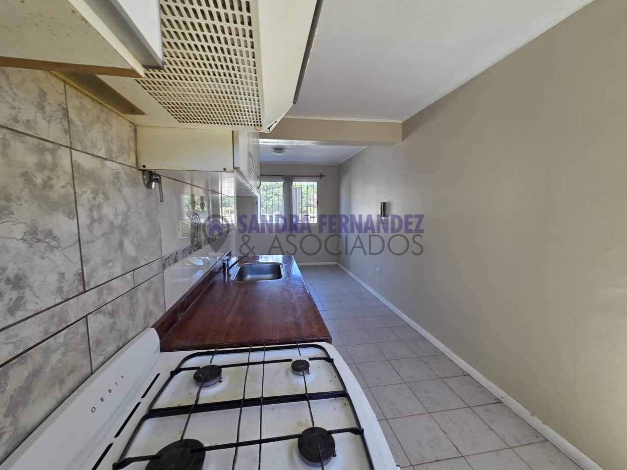 Neuquen, Alquiler, Departamento 1 dormitorio, en Complejo. Barrio Villa Maria