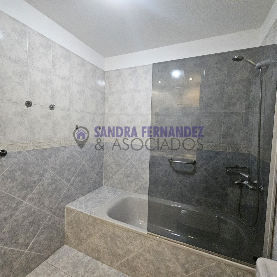 Neuquen. Venta Casa 2 dormitorios (suite) en una sola planta. Barrio Rincon Club de Campo