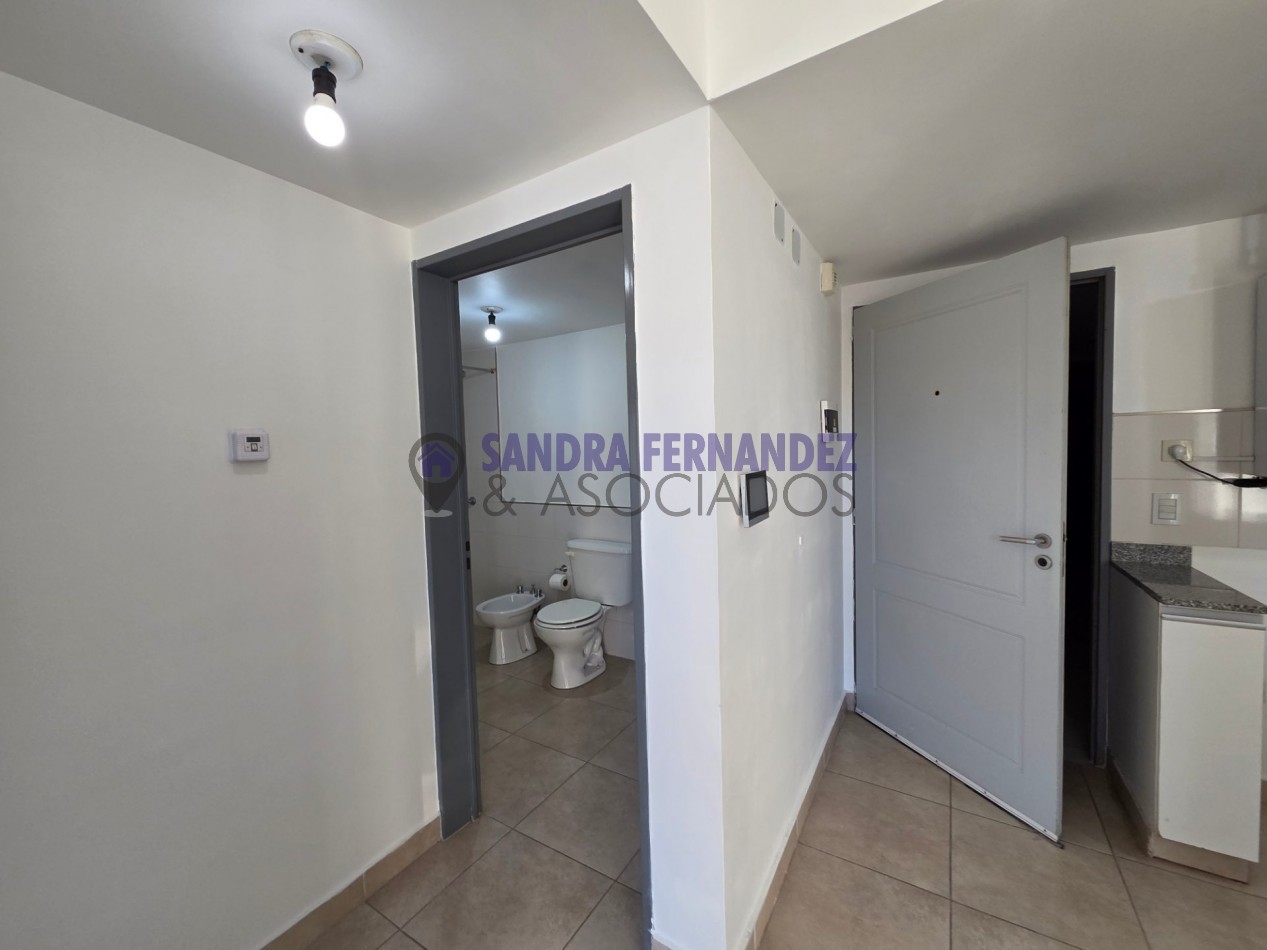 Neuquen Alquiler Departamento 1 dormitorio Cochera cubierta Zona Traumatologia del Comahue