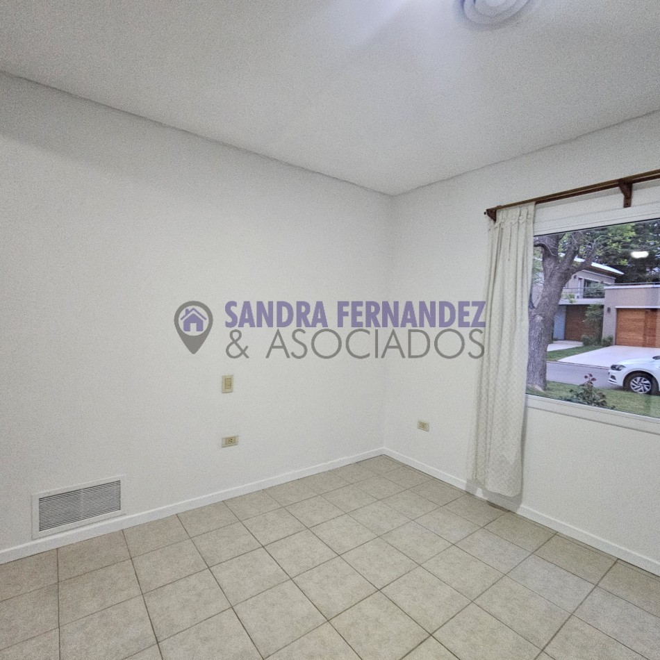 Neuquen. Venta Casa 2 dormitorios (suite) en una sola planta. Barrio Rincon Club de Campo