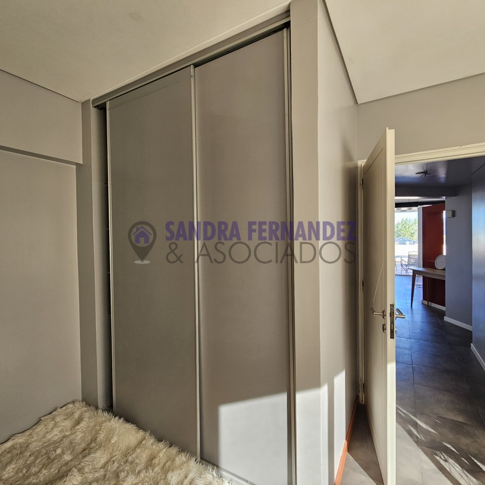 Neuquen. Alquiler. Semipiso. Santa Genoveva, Torre Dali. 2 dormitorios en suite con parrilla y terraza