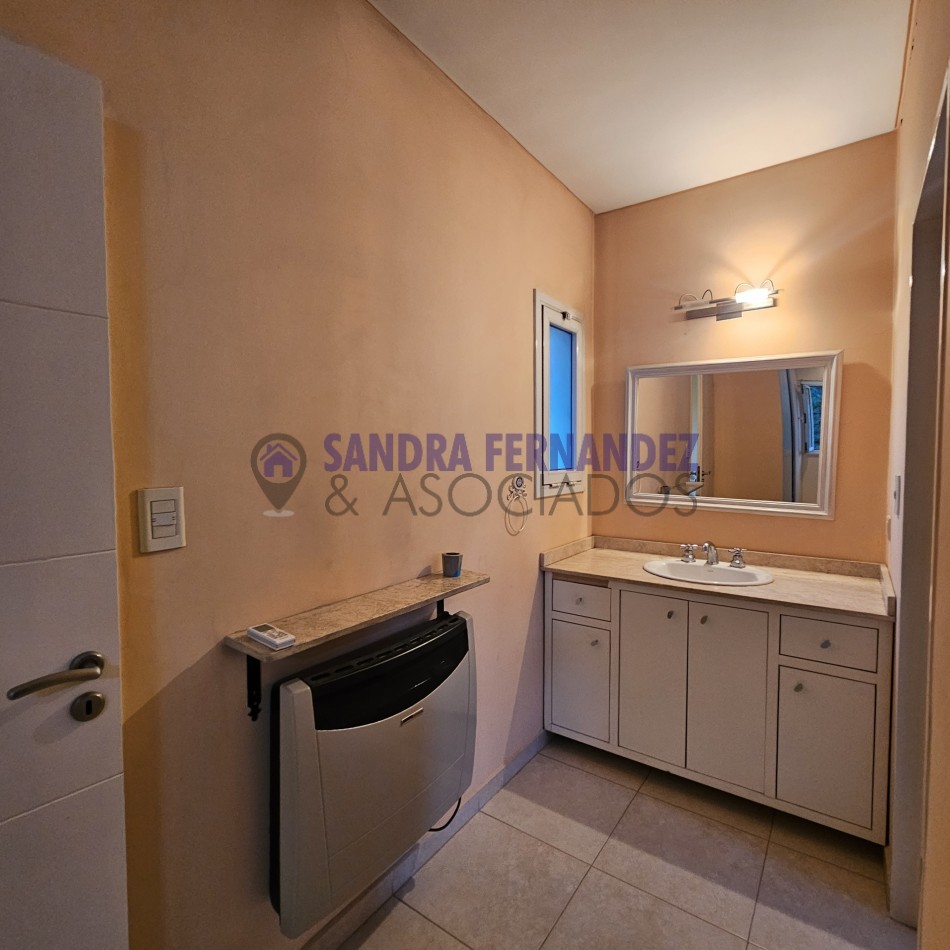 Rio Negro. Cipolletti. Venta. Casa en planta baja 3 dormitorios (suite) 