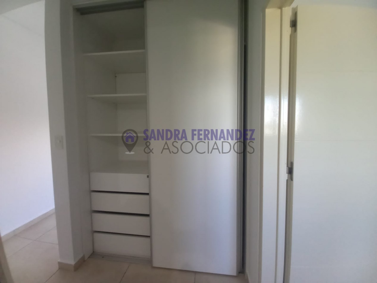 Rio Negro Cipolletti Alquiler Departamento 1 dormitorio Cochera