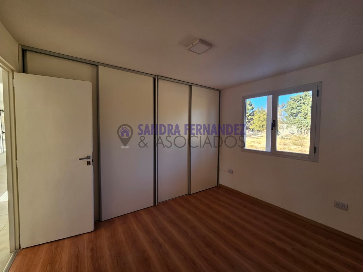 Neuquen. Alquiler Casa 2 dormitorios en Predio