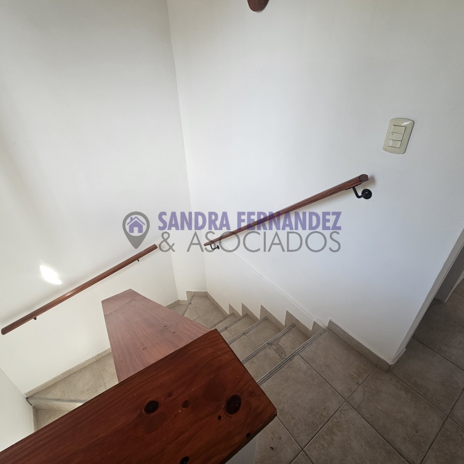 Neuquen. Alquiler. Duplex 3 dormitorios Zona Ruca Che