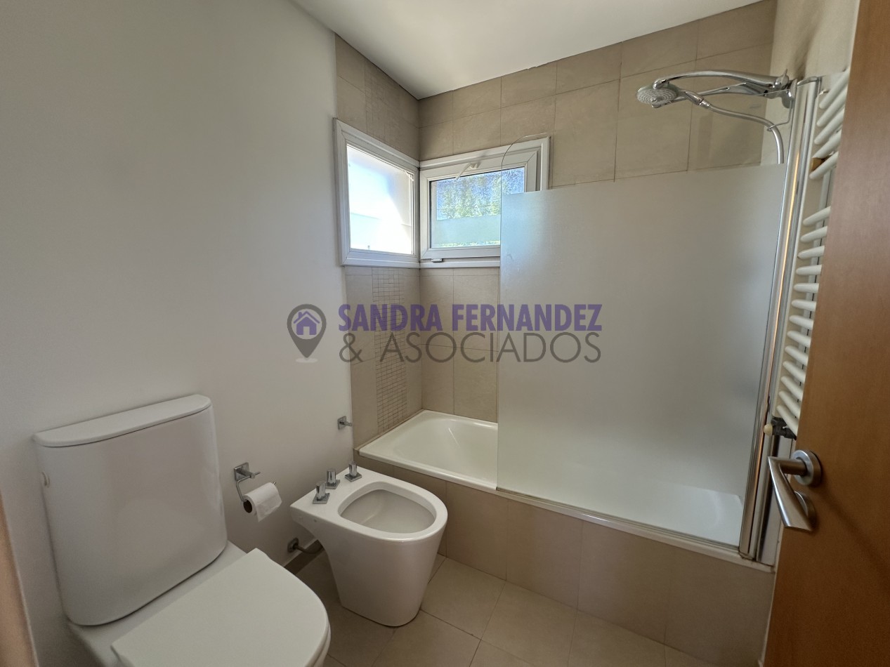 Rio Negro Cipolletti Casa 4 dormitorios Barrio Manzanar 7