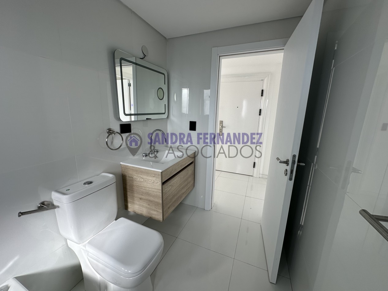 Neuquen Alquiler Departamento 1 dormitorio con terraza. Cochera Centro ciudad de Neuquen