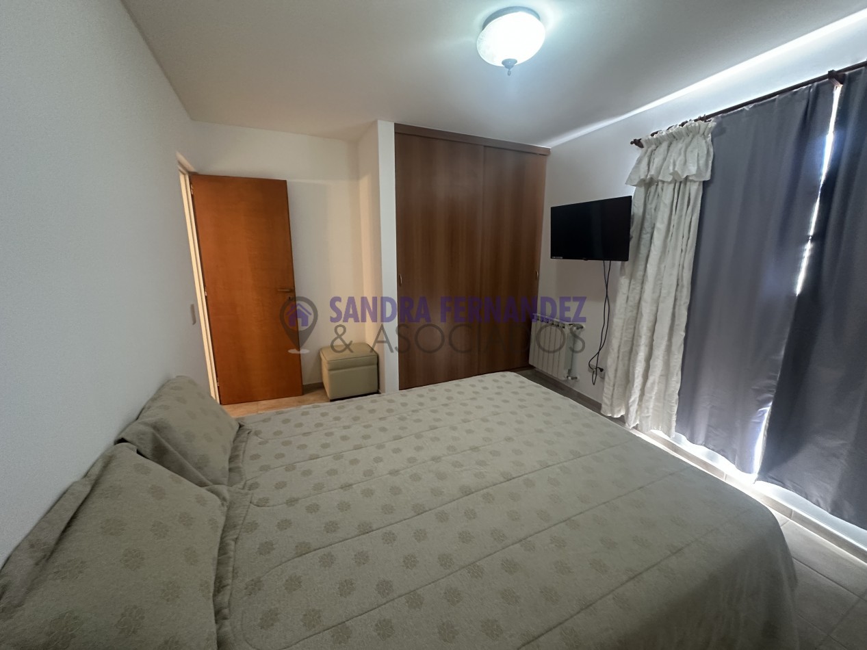 Neuquen. Alquiler. Departamento 2 dormitorios amoblado. Cochera. Barrio Santa Genoveva
