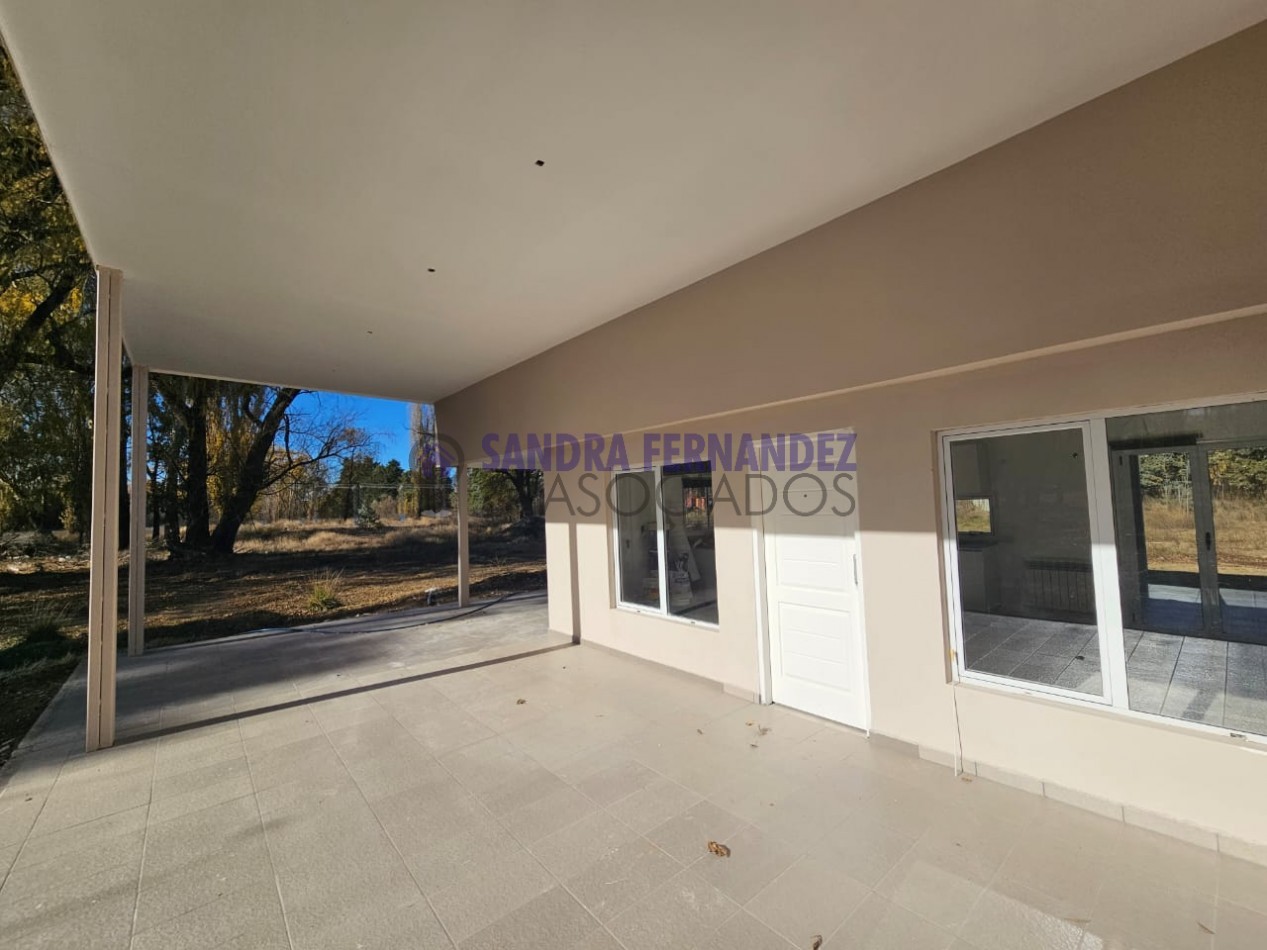 Neuquen. Alquiler Casa 2 dormitorios en Predio