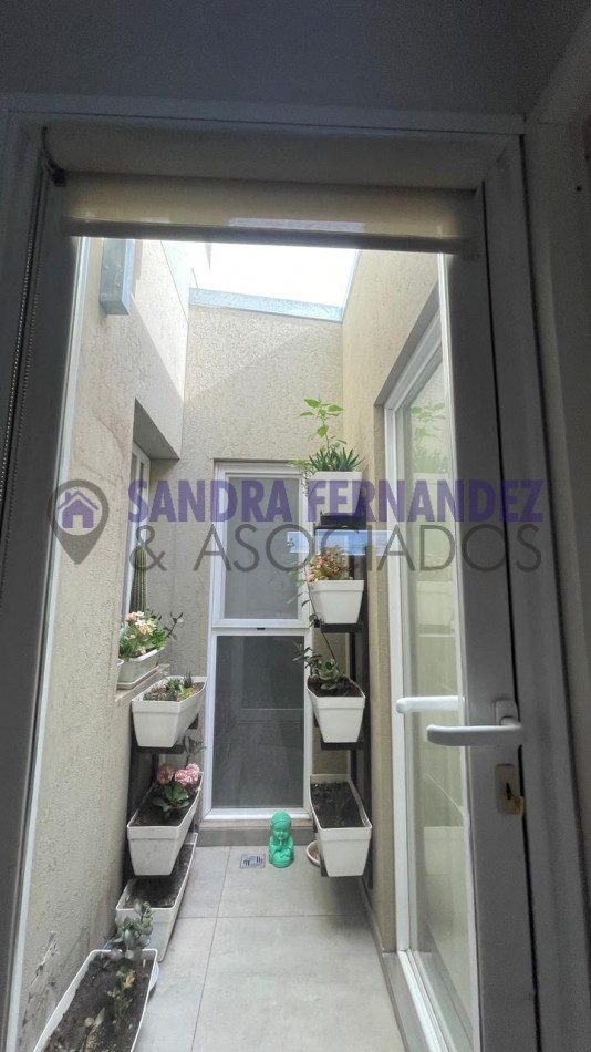 Neuquen. Alquiler Departamento 3 dormitorios amoblado o sin muebles