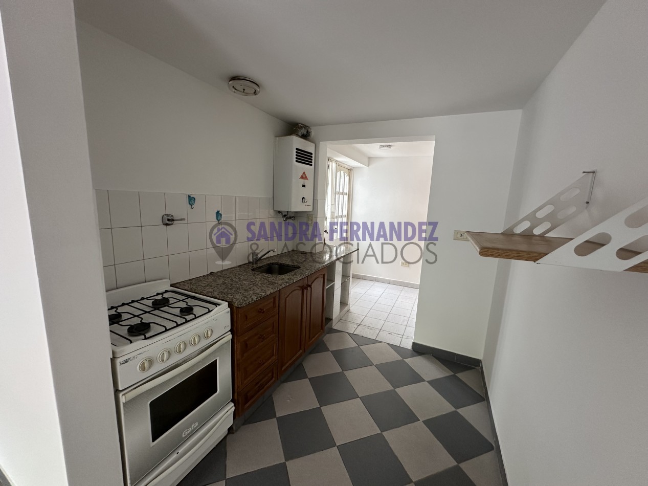 Neuquen Alquiler Loft 1 dormitorio con entrada para vehiculo