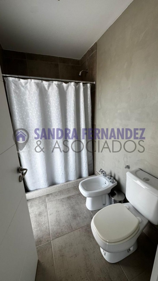  Neuquen. ALQUILER/VENTA La Peninsula Casa amoblada equipada 3 dormitorios