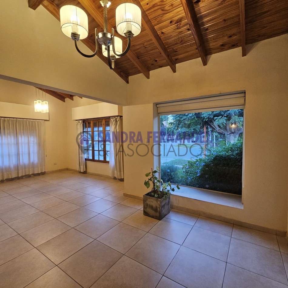 Rio Negro. Cipolletti. Venta. Casa en planta baja 3 dormitorios (suite) 