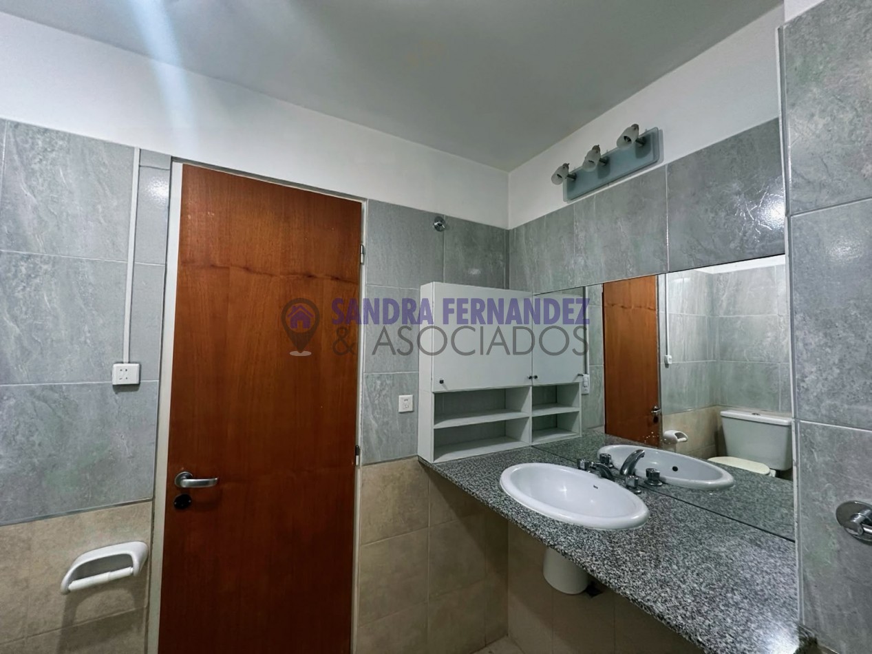 Rio Negro Cipolletti Venta Departamento 2 dormitorios con cochera