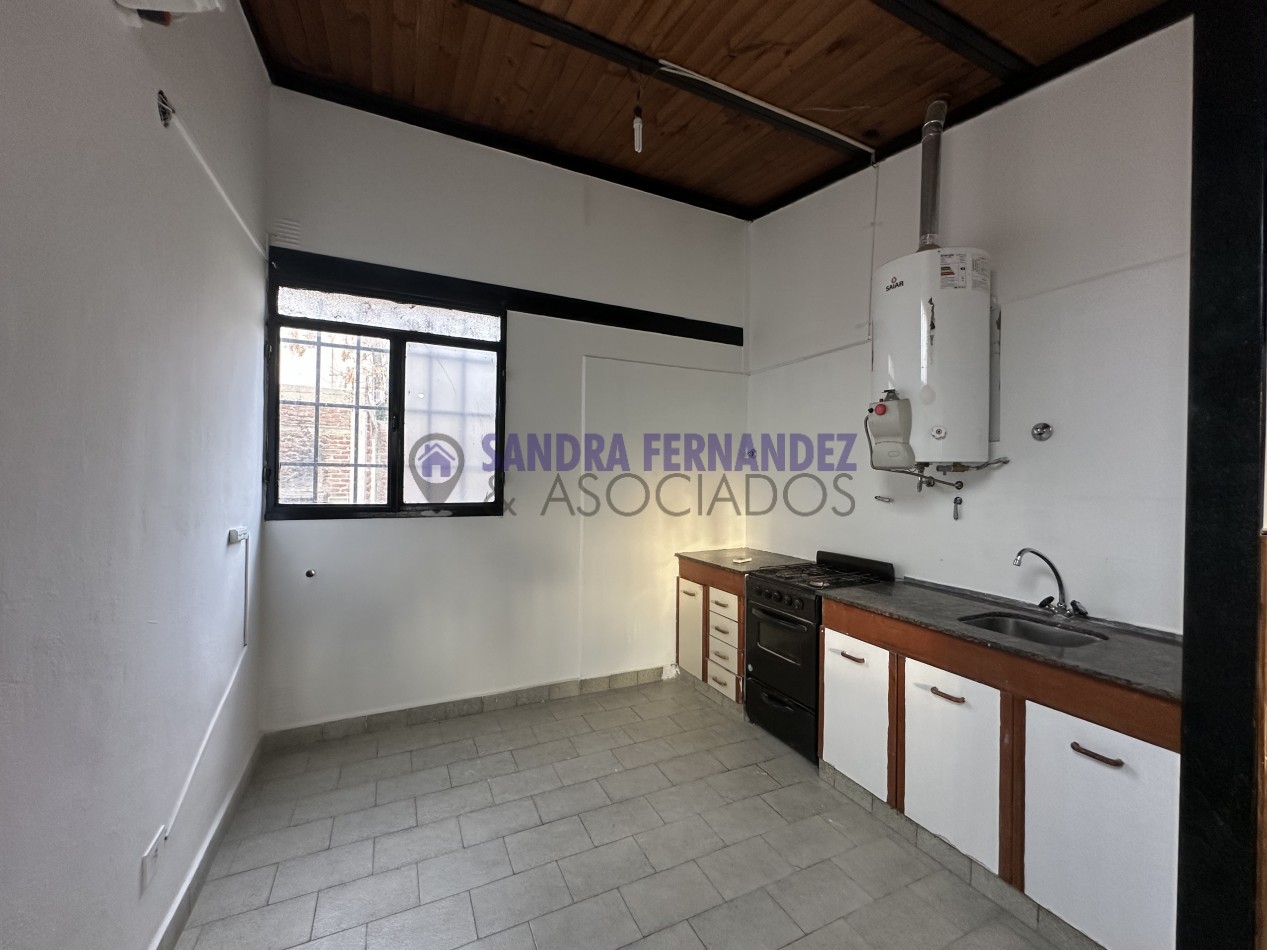 Neuquen Alquiler Casa 2 dormitorios en Barrio Limay