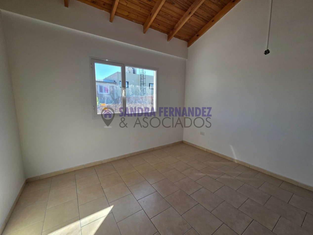Neuquen Alquiler Duplex 2 dormitorios entrada para un auto
