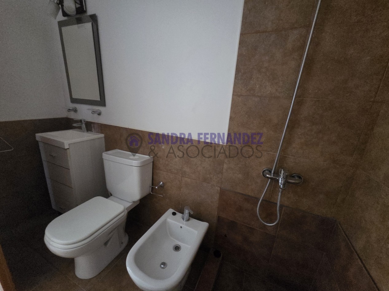 Rio Negro Cipolletti ALQUILER Complejo Jardines de Esmeralda 2 dormitorios Cochera
