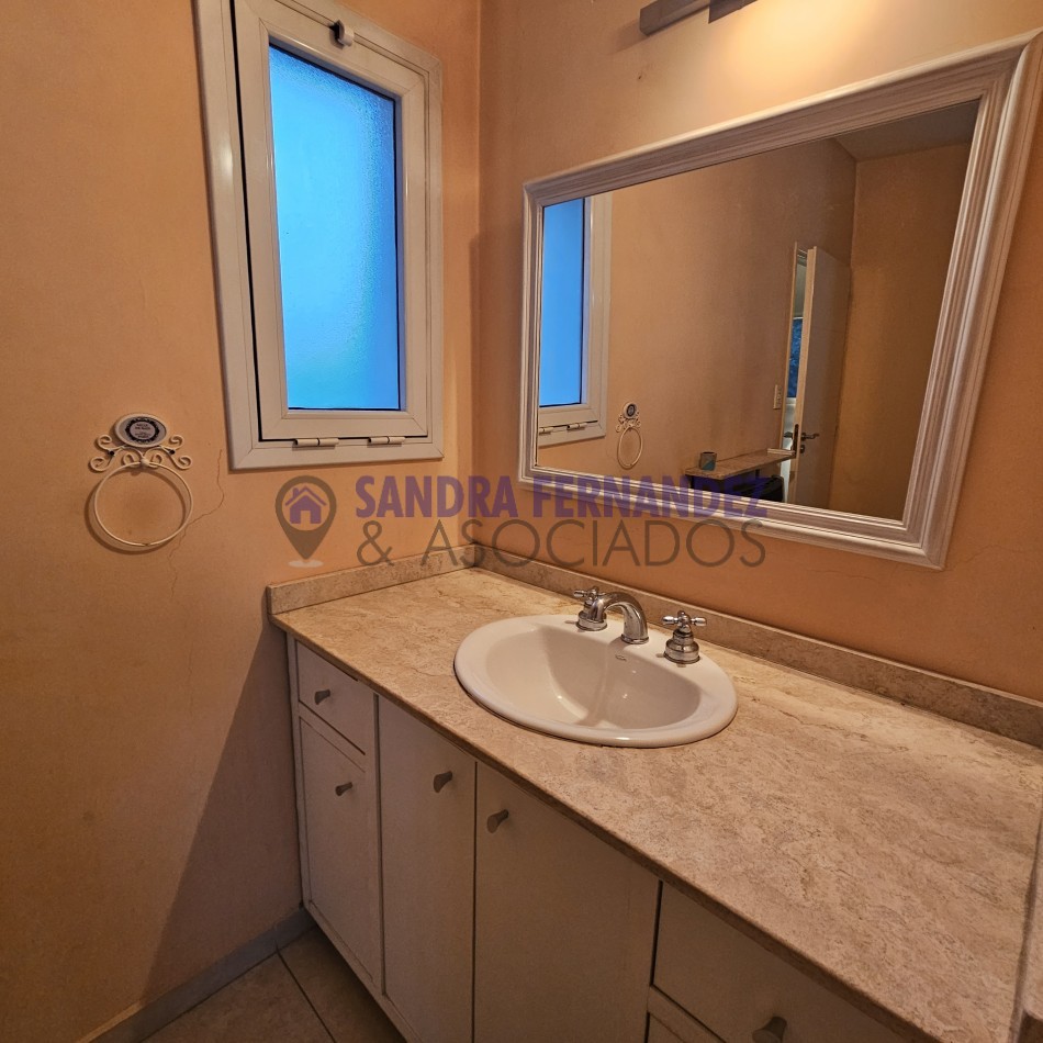 Rio Negro. Cipolletti. Venta. Casa en planta baja 3 dormitorios (suite) 