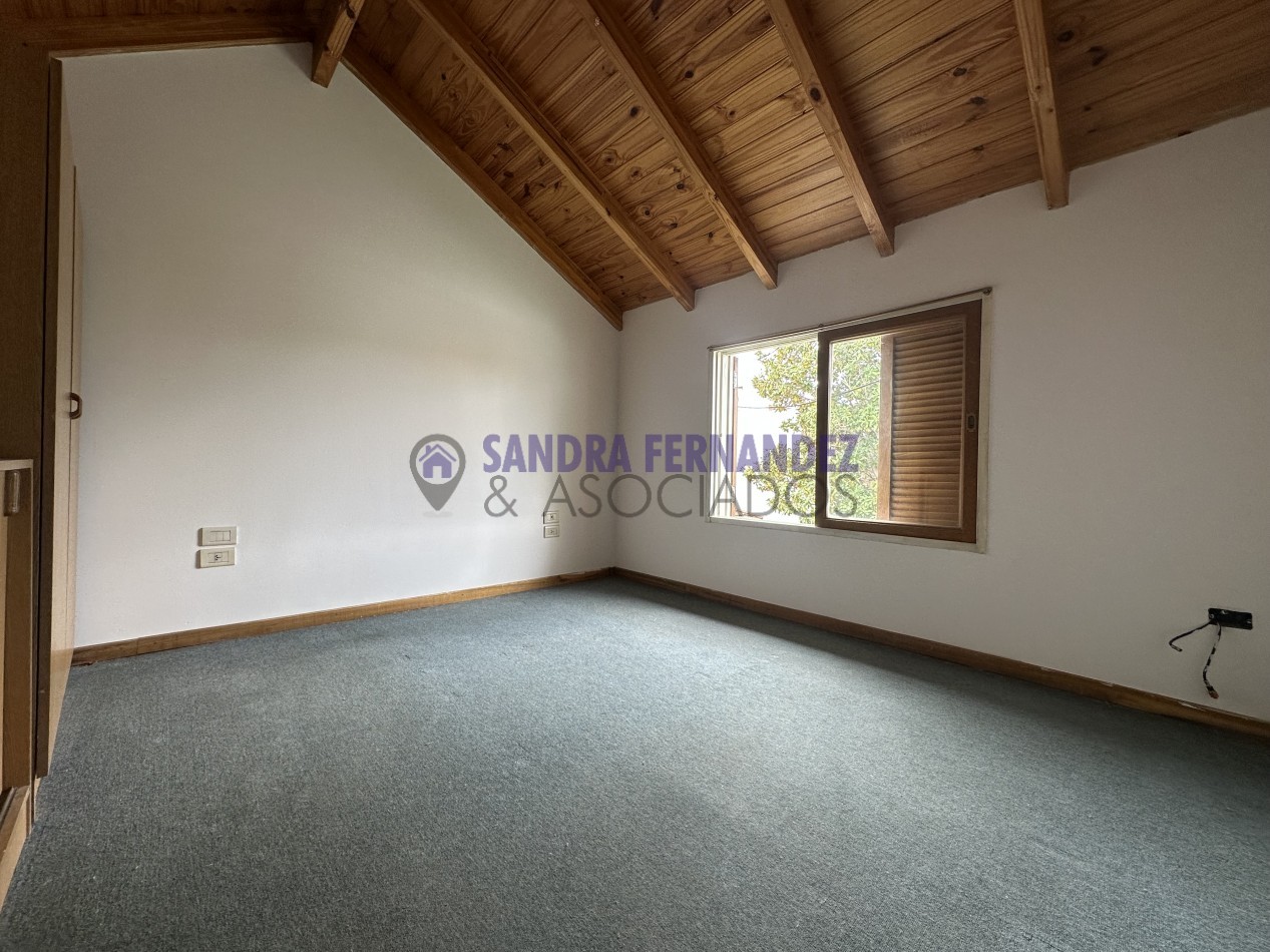 Neuquen Alquiler Loft 1 dormitorio con entrada para vehiculo