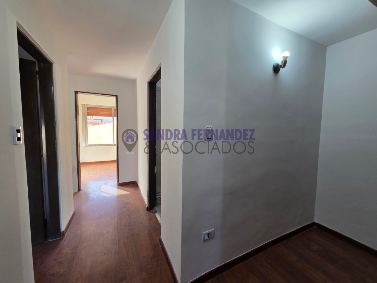 Neuquen Alquiler Duplex 3 dormitorios entrada para vehiculo con rejas