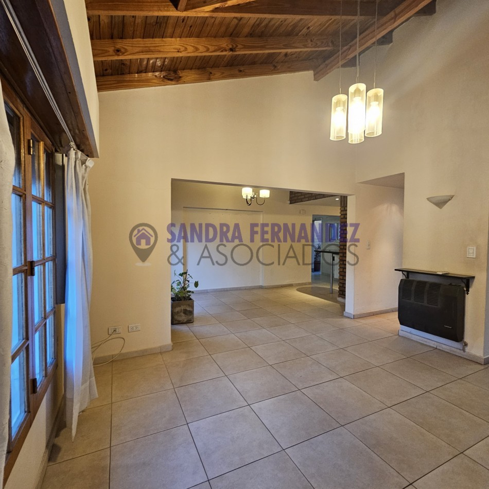 Rio Negro. Cipolletti. Venta. Casa en planta baja 3 dormitorios (suite) 