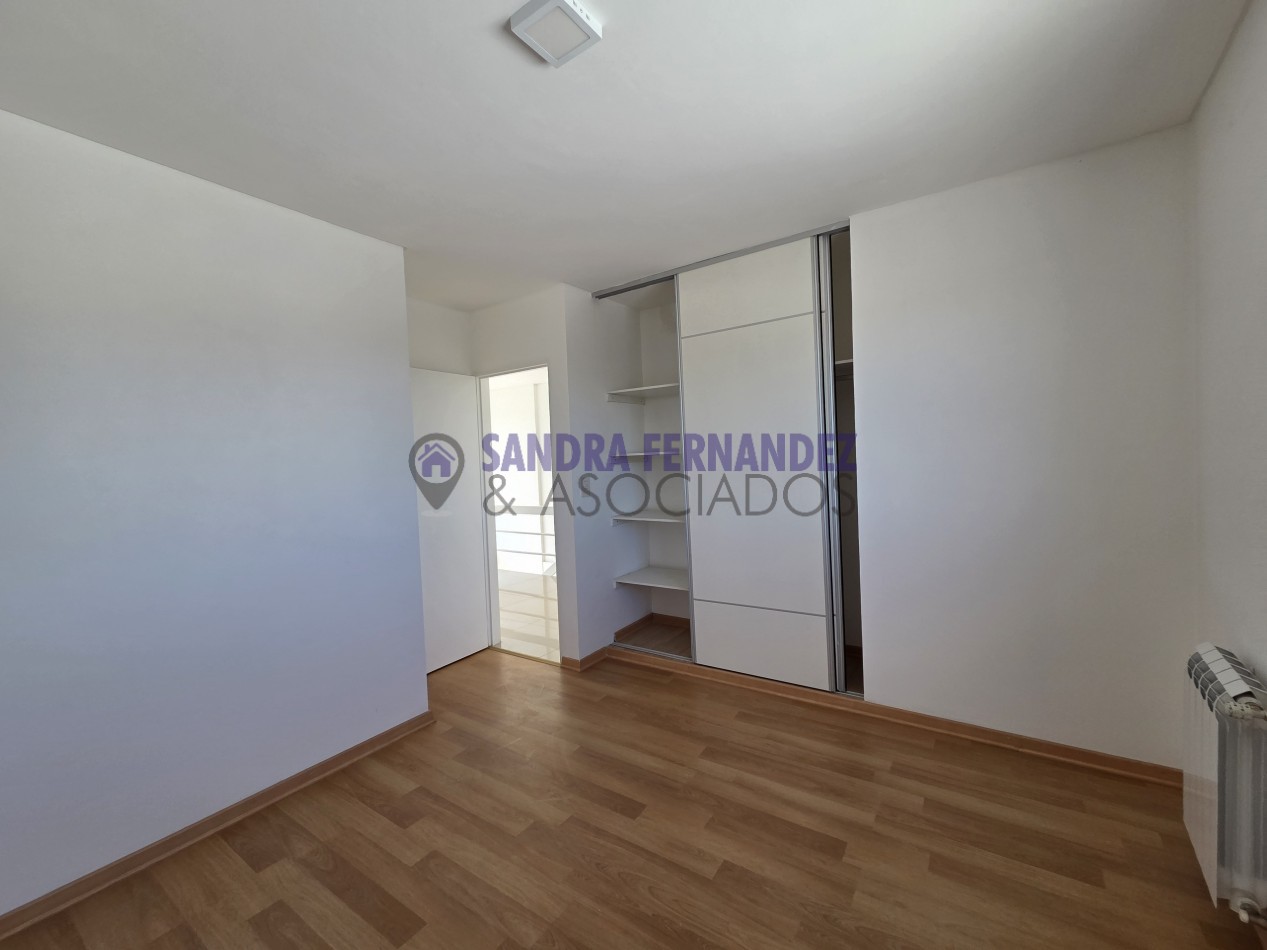 Rio Negro Cipolletti Venta A ESTRENAR Departamento en duplex 2 dormitorios cochera externa