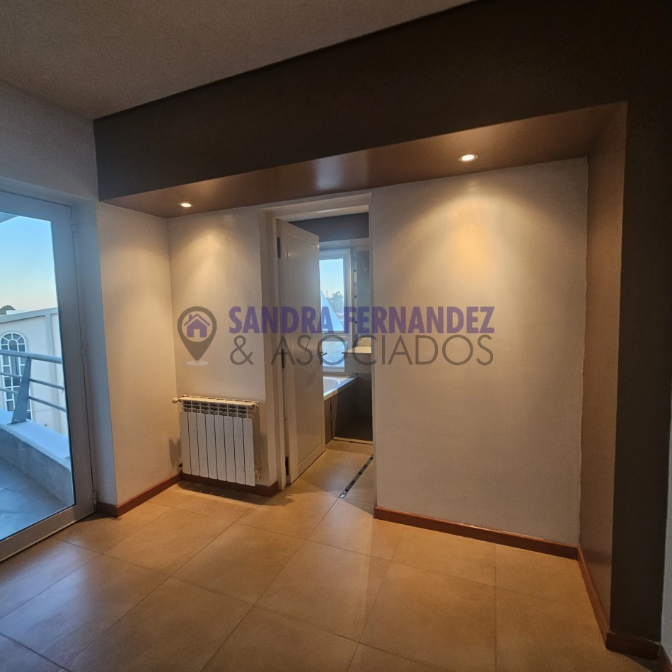 Neuquen Alquiler Departamento semipiso 2 dorm B° Santa Genoveva